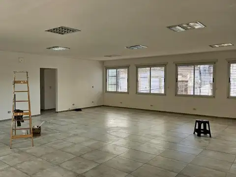 EXCELENTES OFICINAS EN PEATONAL SAN MARTÍN