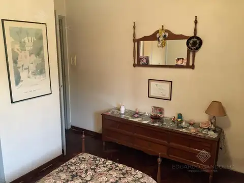 Muy Buen Chalet de 2 dormitorios y 2 baños - Vta. Directa - Apto Credito - OPORTUNIDAD 