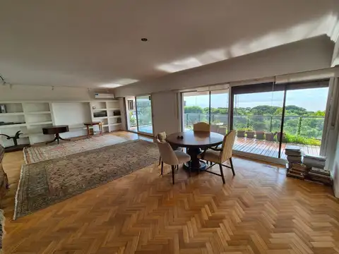 Venta Departamento La Lucila Vista al rio 6 ambientes 2 cocheras