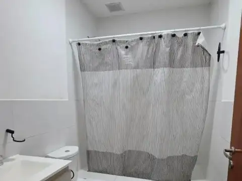 Casa 2 ambientes con 1 baño
