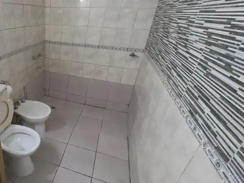 Depto Tipo Casa en Alquiler de 3 dormitorios