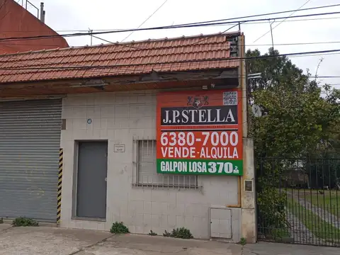 Galpón Losa 370 m² Cub c/ Oficinas, baños y Vestuarios - Ciudadela