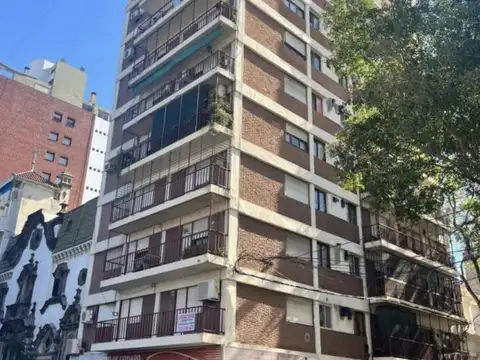 Departamento 2 Dormitorios Frente a Tribunales y Parque Independencia