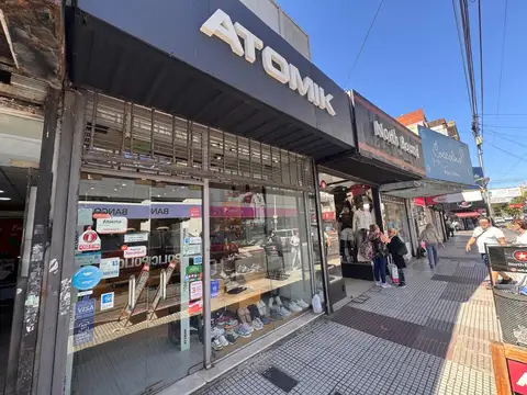Almirante Brown 700