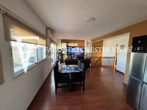 VENTA-SEMI PISO-CUATRO AMBIENTES-DORMITORIO EN SUITE-VELEZ SARFIELD