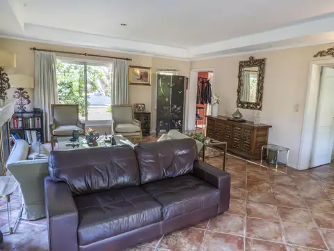 Casa en Alquiler al Oeste