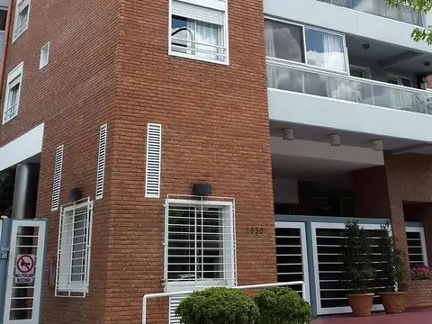 ALQUILER - Departamento de 2 Amb. en Beccar con Balcón y Amenities. Beccar