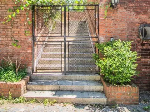 VENTA - CHALET - BARRANCA EN PUNTA CHICA -  VICTORIA - SAN F