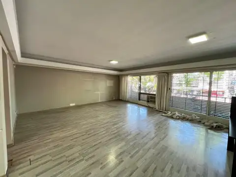 Oficina en Alquiler en Martinez Vias / Libertador, USD 3.280