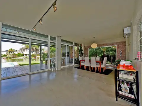 VENTA CASA DUPLEX 6 AMB NORDELTA MUELLE PRIVADO