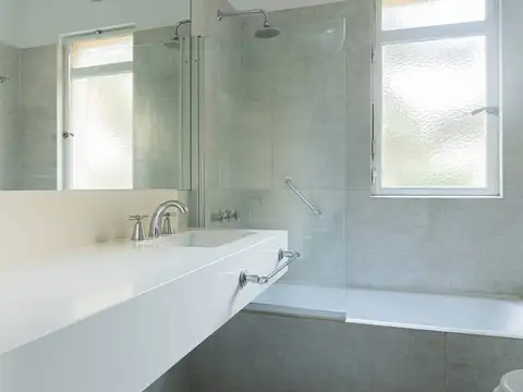 Departamento 5 ambientes con 2 baños