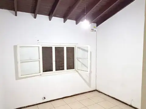 VENTA CASA 3 HABITACIONES B° BANCARIO GODOY CRUZ