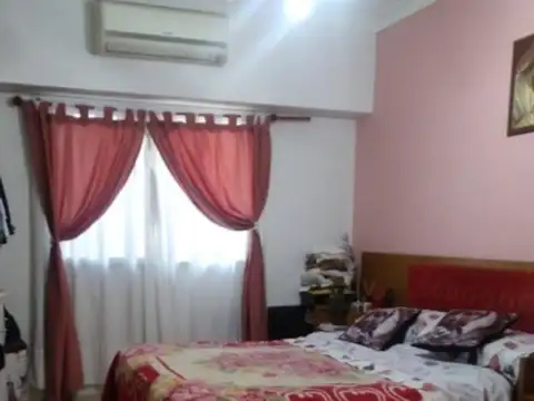 Depto Tipo Casa en Venta en Barrio Naón, USD 210.000