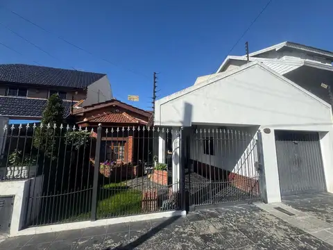 casa 7 ambientes barrio pileta Ramos Mejia
