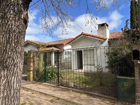 Casa en Alquiler en City Bell, $ 720.000