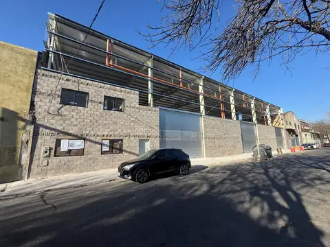 Depósito en alquiler - 1850m2 - Mixtura 3 - La Boca