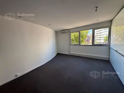 Oficina en Alquiler al Este