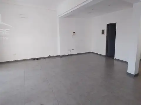 Oficina 42m2 en  alquiler - Quilmes Centro