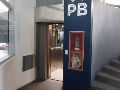 Oficina en Alquiler en Quilmes, $ 750.000