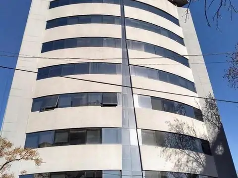 OFICINAS EN EXCELENTE UBICACION. Alquiler por piso USD 5.100
