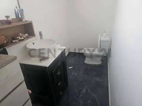 Monte 7100, Piso 1