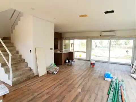 Depto Tipo Casa en Venta en Villa Nueva, USD 270.000