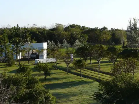 Se vende lote en Estación Roca, barrio cerrado