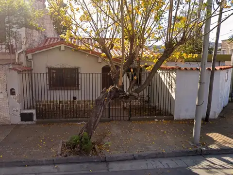 Casa en Pueyrredón al 1600
