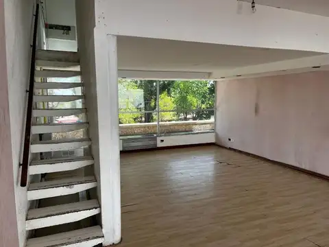 Local en Alquiler en Villa El Chocon, $ 300.000