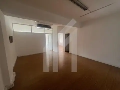 Oficina en Venta 60 años