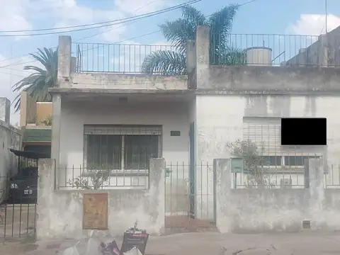 Casa 3 AMB c/patio y terraza - V.TESEI-