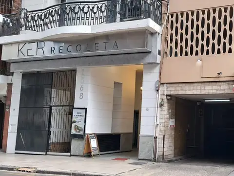 Oportunidad Cochera cubierta  en venta Recoleta