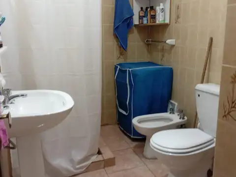 Depto Tipo Casa en Venta 80 años