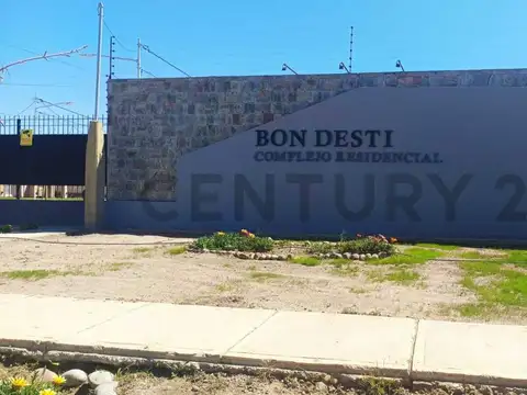 Terreno en Venta en Rodeo del Medio, USD 16.000