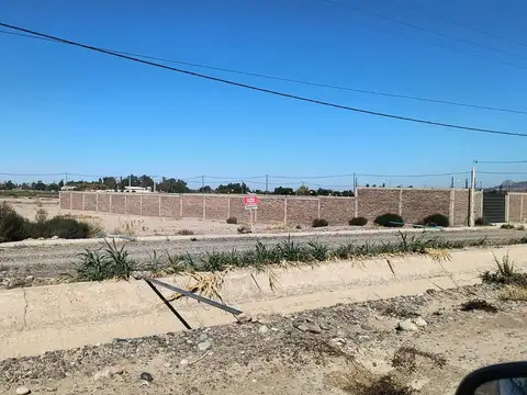 TERRENO DE 1460 M2. CALLE CHACABUCO, POCITO