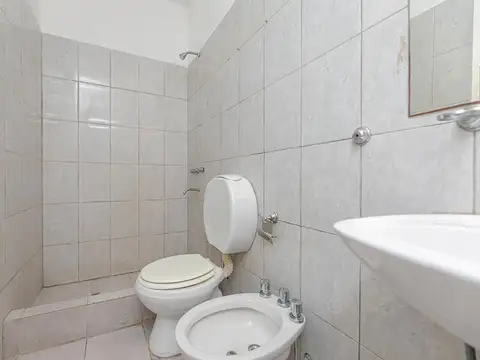 VENTA CASA DE PASILLO  CENTRO ROSARIO APTA CREDITO HIPOTECARIO