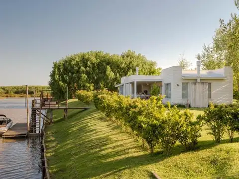 Casa Monoambiente con 2 baños