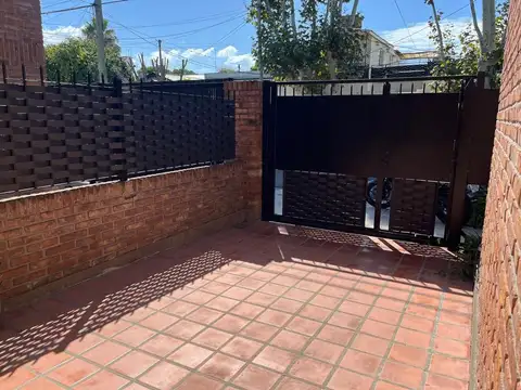 Casa en Venta en Olivos, USD 245.000