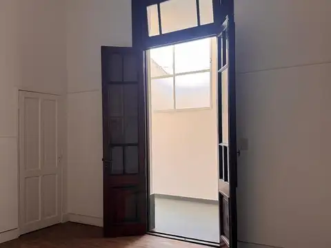 Depto Tipo Casa en Venta en Villa Ortuzar, USD 115.000