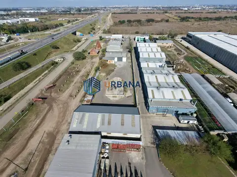 Local en Alquiler en Los Boulevares, $ 8.000.000