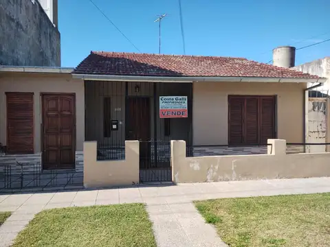 Venta. Casa 3 ambientes BºSan Martín.