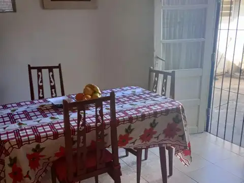 Venta. Casa 3 ambientes BºSan Martín.