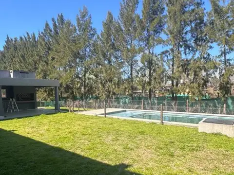 Casa 4 ambientes con 4 baños