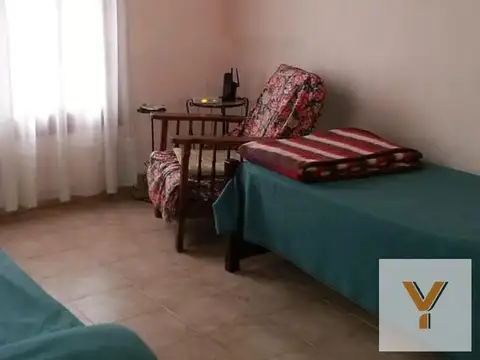 Casas en venta  - 4 dormitorios 2 baños - Cocheras - 350mts2 - Necochea