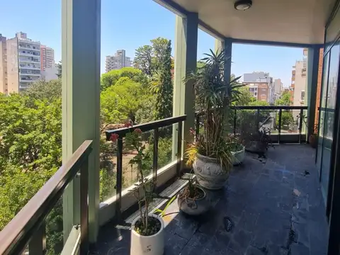 Departamento en Venta con 2 cocheras