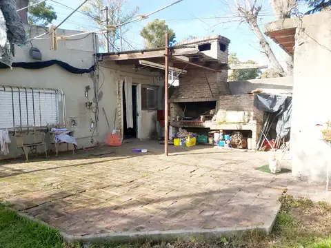 129 ESQ. 1: CASA EN VENTA DE 3 DORMITORIOS