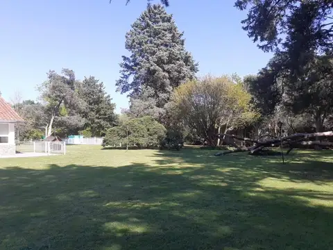 Casa en Venta en Barrio Parque Leloir, USD 1.200.000