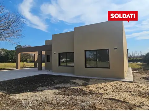 Casa en venta en Barrio Alcanfores