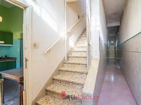 PH Multifamiliar en Venta en Villa Maipú – 4 Viviendas, Patio y Terraza