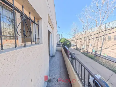 PH Multifamiliar en Venta en Villa Maipu 4 Viviendas, Patio y Terraza